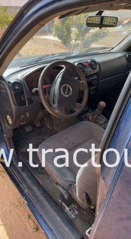 À vendre Camionnette 2 portes avec benne Isuzu D-max 2.5 TD LS importée du Khalij complet