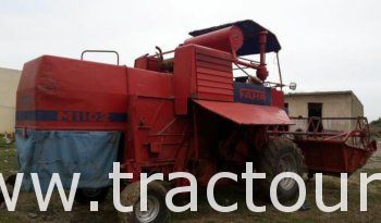À vendre Moissonneuse batteuse Deutz Fahr M1102 (1980) complet