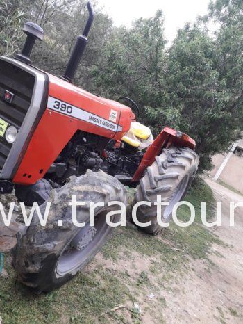 À vendre Tracteur Massey Ferguson 390E complet