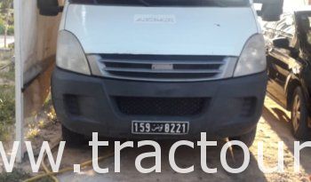 À vendre Camion fourgon Iveco Daily 35c15 (2012) complet