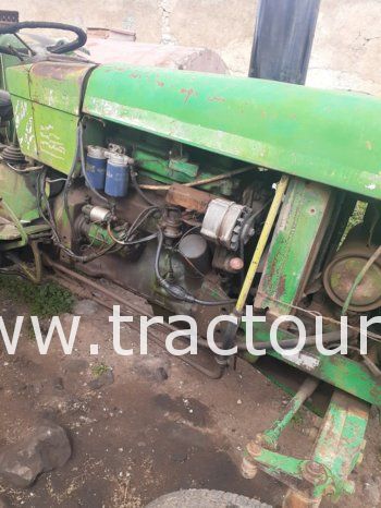 À vendre Tracteur John Deere 2030 ➕ moissonneuse batteuse Deutz Fahr M1102 ➕ presse à paille brissa Claas Markant 55  complet