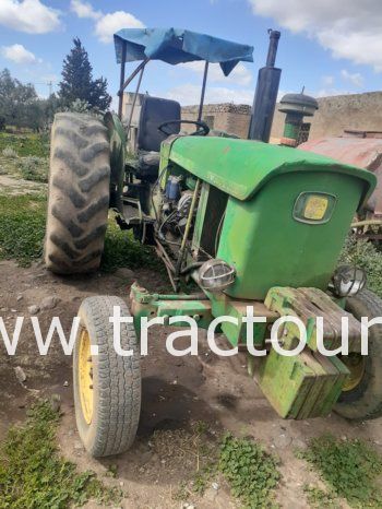 À vendre Tracteur John Deere 2030 ➕ moissonneuse batteuse Deutz Fahr M1102 ➕ presse à paille brissa Claas Markant 55  complet