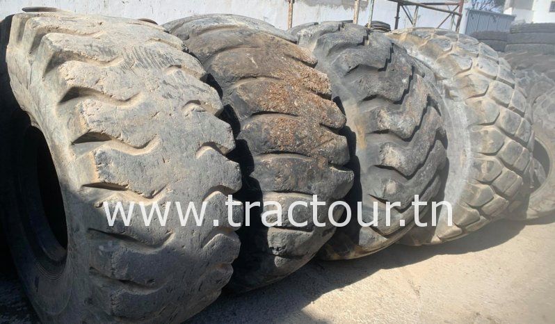 À vendre Roues complètes btp 26.5 R25 complet