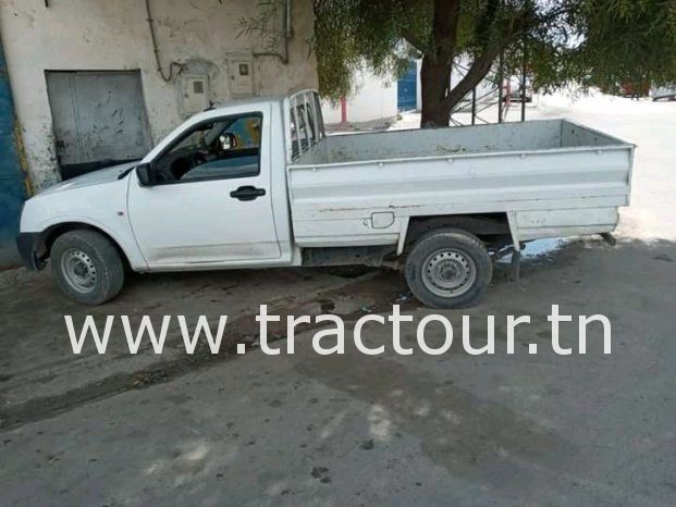 À vendre Camionnette 2 portes avec benne Isuzu DMax complet