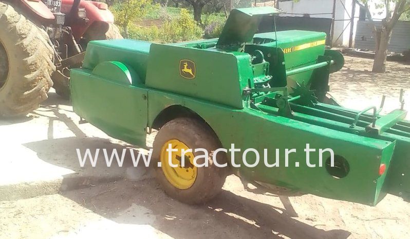 À vendre Presse à paille – Brissa John Deere 342 A complet