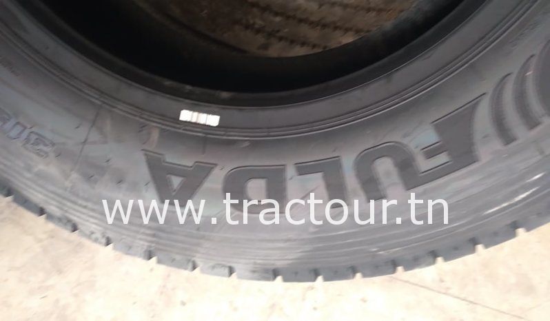 À vendre Pneus poids lourd Fulda 315/70 R22.5 (PONT et DIRECTION) complet