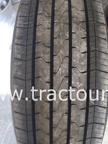À vendre Pneus poids lourd Fulda 315/70 R22.5 (PONT et DIRECTION) complet