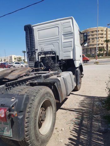 À vendre Tracteur routier Volvo FH 400 (2010) complet