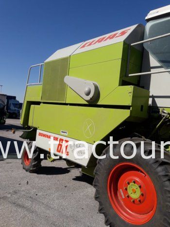 À vendre Moissonneuse batteuse Claas Dominator 68s (importée de France en 2021) complet