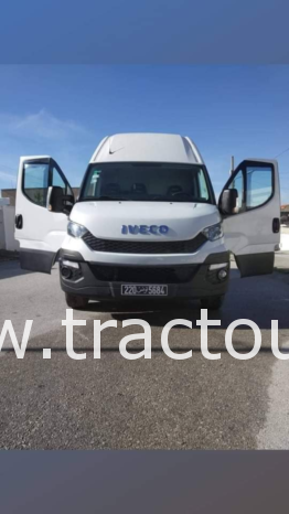 À vendre Camion fourgon Iveco Daily 35c15 (2016) complet