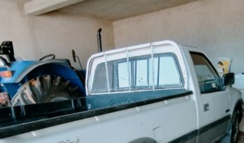 À vendre Camionnette 2 portes avec benne Isuzu Super Faster 2.5D (2004) complet