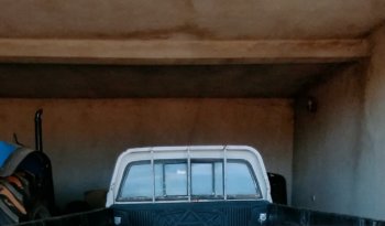 À vendre Camionnette 2 portes avec benne Isuzu Super Faster 2.5D (2004) complet