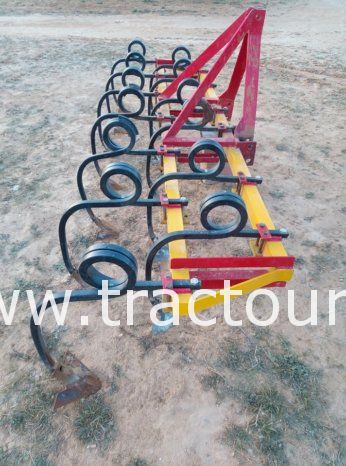 À vendre Charrue à 2 socs avec canadienne 13 dents complet