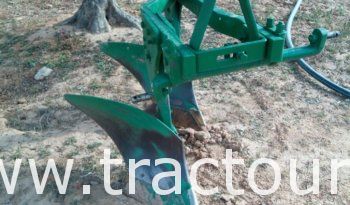 À vendre Charrue à 2 socs avec canadienne 13 dents complet