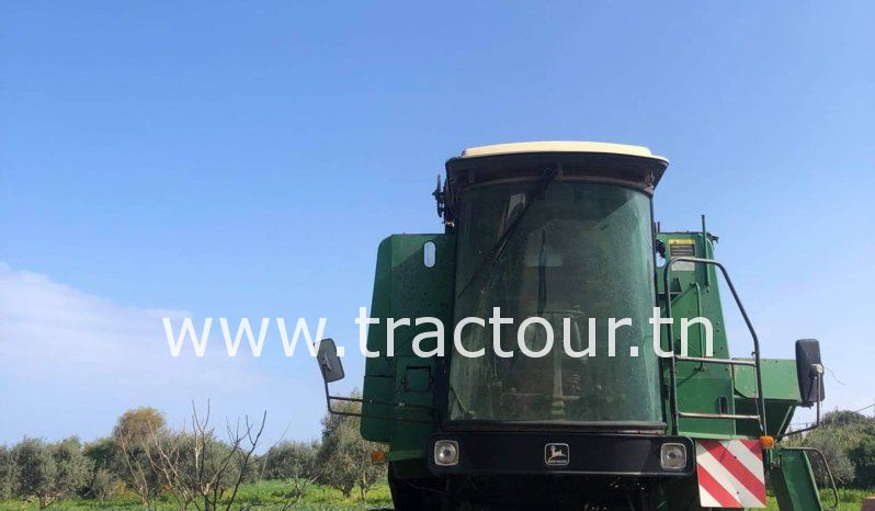 À vendre 2 Moissonneuse batteuse John Deere 1065 et 1065R complet