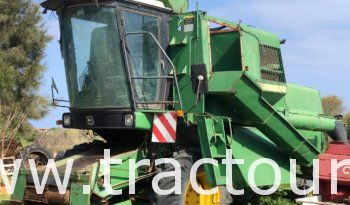 À vendre 2 Moissonneuse batteuse John Deere 1065 et 1065R complet