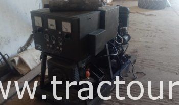 À vendre Groupe électrogène 3 cylindres Perkins 24 kVA complet
