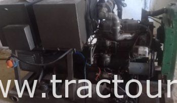 À vendre Groupe électrogène 3 cylindres Perkins 24 kVA complet
