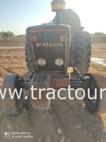 À vendre Tracteur Ford 5600 complet