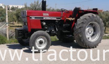 À vendre Tracteur International 784 complet