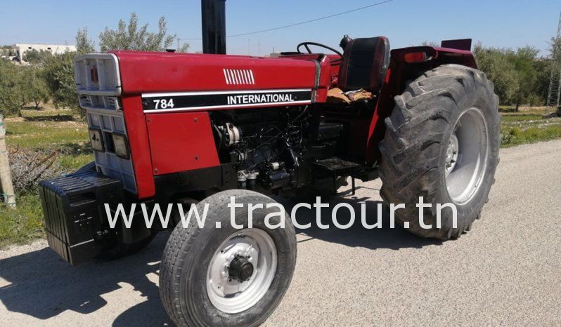 À vendre Tracteur International 784 complet