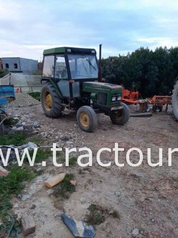 À vendre Tracteur John Deere 2300 Zetor complet