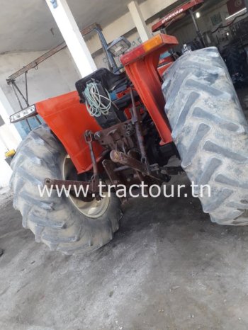 À vendre Tracteur Fiat – New Holland 80-66 complet