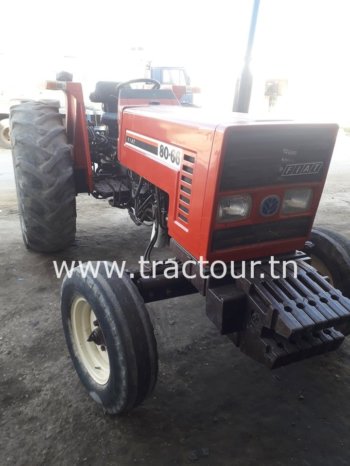 À vendre Tracteur Fiat – New Holland 80-66 complet