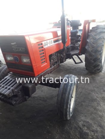 À vendre Tracteur Fiat – New Holland 80-66 complet