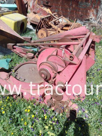 À vendre Ferraille matériel agricole complet