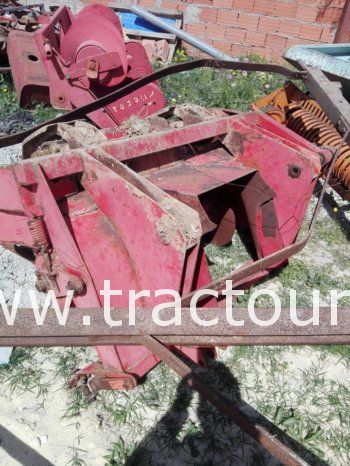 À vendre Ferraille matériel agricole complet