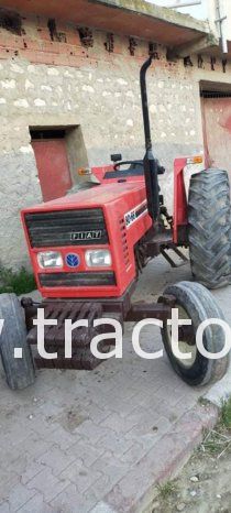 À vendre Tracteur Fiat – New Holland 80-66 (1995) complet