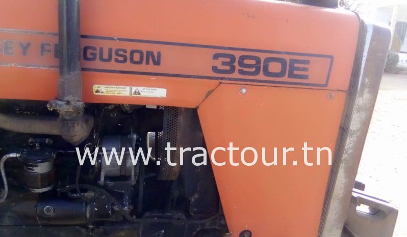 À vendre Tracteur Massey Ferguson 390E (2000) complet