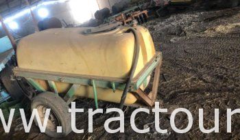 À vendre Pulvérisateur trainé complet