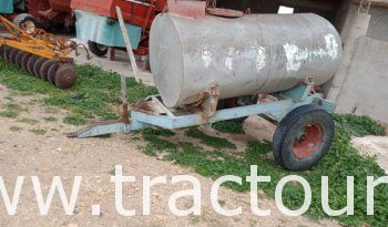 À vendre Semi remorque agricole citerne 3000 Litres Huard sans carte grise complet