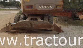 À vendre Pelle sur pneus avec godet Volvo (2009) complet