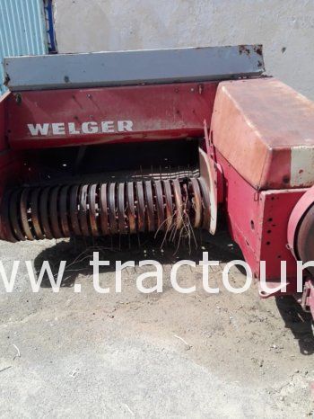 À vendre Presse à paille – Brissa Welger AP 530D complet