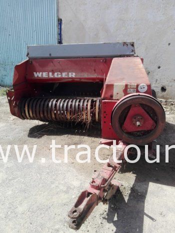 À vendre Presse à paille – Brissa Welger AP 530D complet