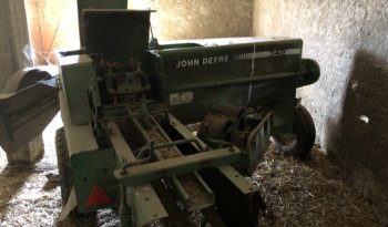 À vendre presse à paille – brissa John Deere 349 complet