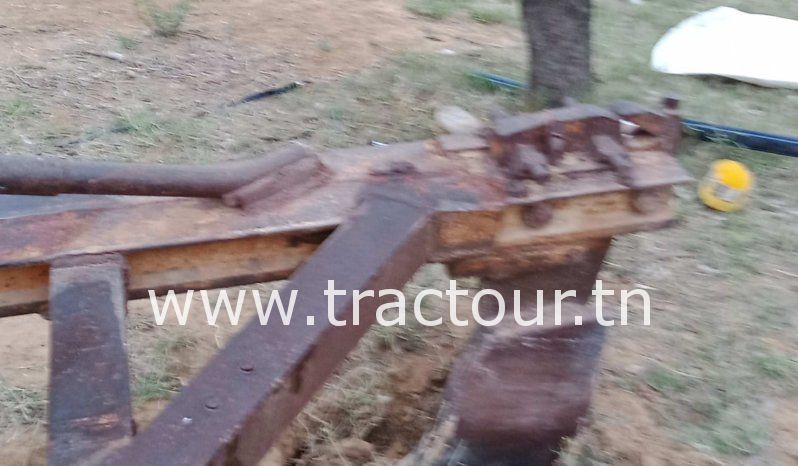 À vendre Charrue à soc complet