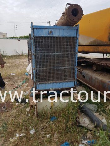 À vendre Groupe électrogène 6 cylindres – 100 kVA complet