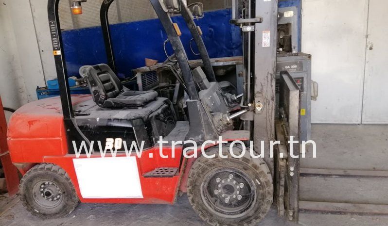 À vendre Chariot élévateur diesel 3 tonnes (2018) complet