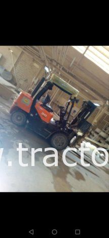 À vendre Chariot élévateur diesel 3 tonnes Doosan 30 (2014) complet