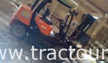À vendre Chariot élévateur diesel 3 tonnes Doosan 30 (2014) complet
