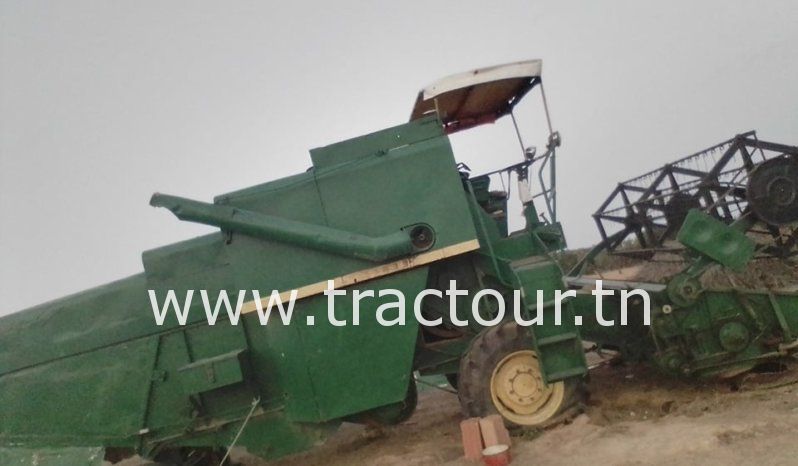 À vendre Moissonneuse batteuse John Deere 950 complet