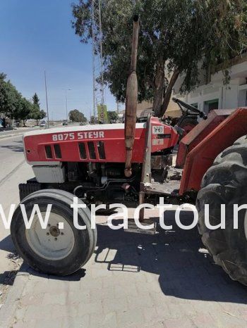 À vendre Tracteur Steyr 8075 (1993) complet
