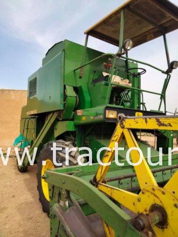 À vendre Moissonneuse batteuse John Deere 955 complet