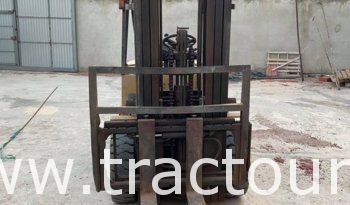 À vendre Chariot élévateur diesel 3 tonnes moteur Isuzu complet