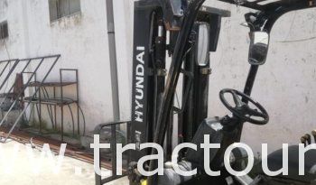 À vendre Chariot élévateur diesel Hyundai 3 tonnes avec carte grise (2014) complet