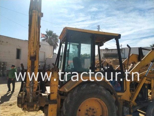 À vendre Tractopelle Massey Ferguson MF complet